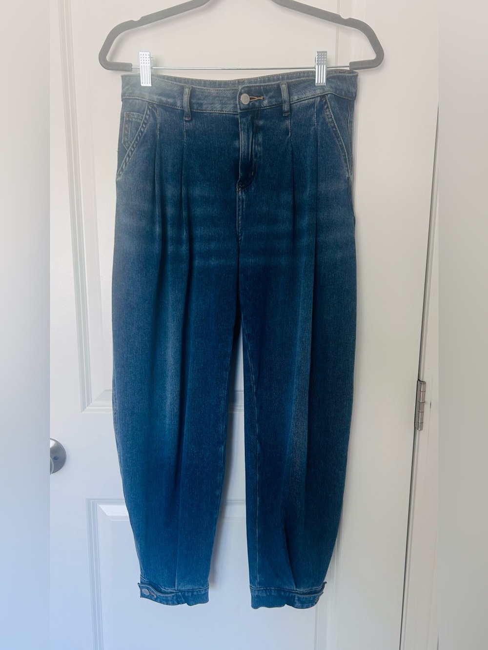 Relaxed Boyfriend Jeans in Dark Blue